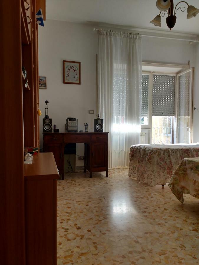 Adrian House Privatunterkunft Rom