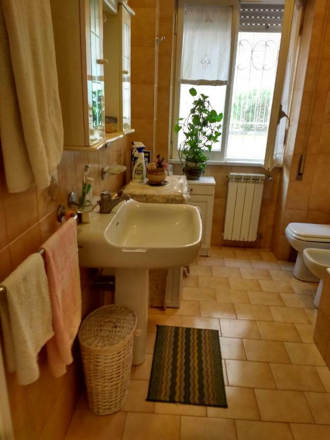 Adrian House Privatunterkunft Rom